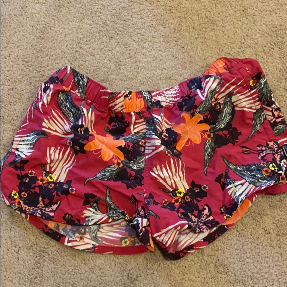 Women's Patagonia Baggies - Pink Size M - NWOT